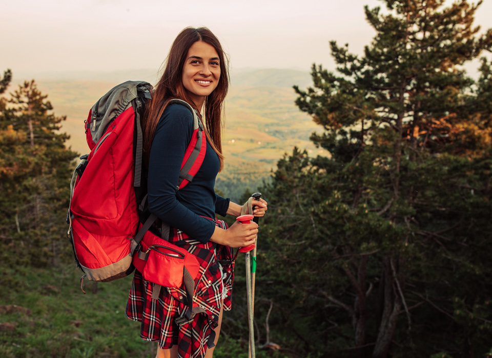 Woman backpacking Dr Rothchild